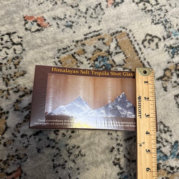 Himalayan‎ Salt Tequila Shot Glasses Set of 4 | Hand-Carved | The Spice Lab - Picture 5 of 5